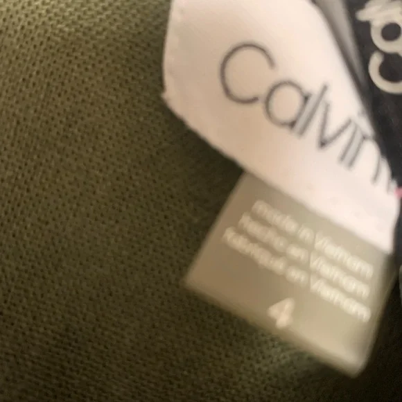 Calvin Klein jumper - Picture 8 of 12